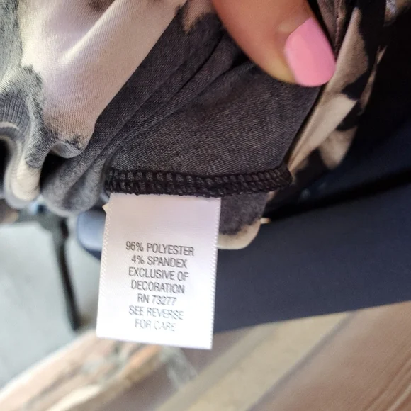 Simply Vera Vera Wang NWOT Black and Cream Floral Long Sleeve Stretchy Dress - Picture 7 of 13